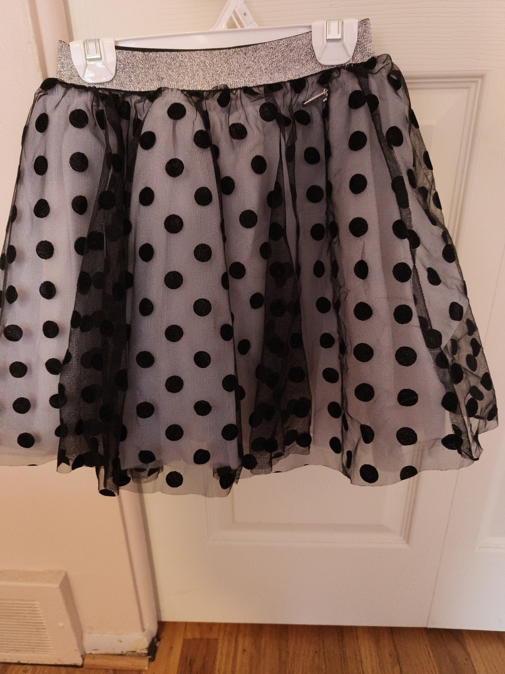 Girls Guess Black Polka Dot Tulle Skirt with Silver Elastic Waistband Size 6
